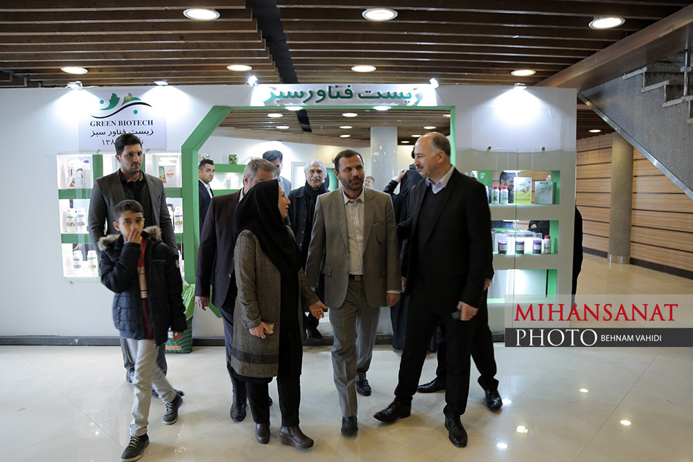 بازدید رئیس سازمان حفظ نباتات از هفتمین نمایشگاه نهاده‌های کشاورزی تهران