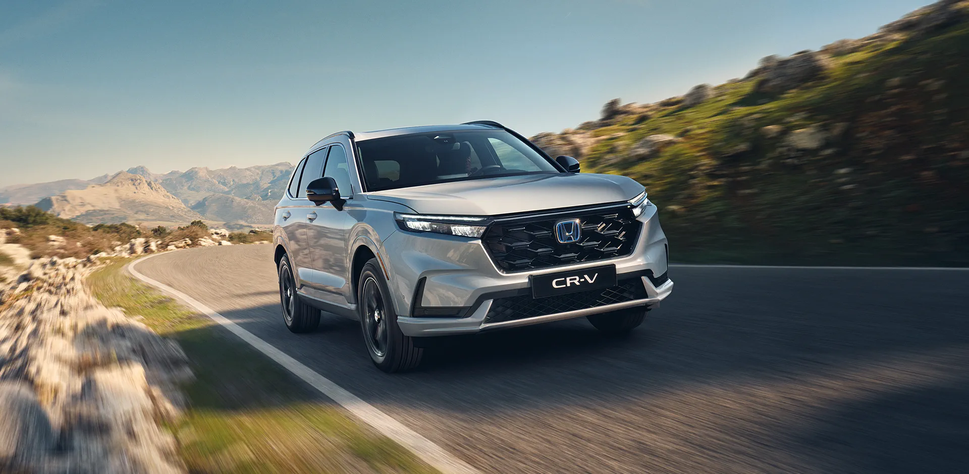 بررسی مشخصات هوندا CR-V ؛ شاسی بلند ایمن و خوشنام سامورایی ها