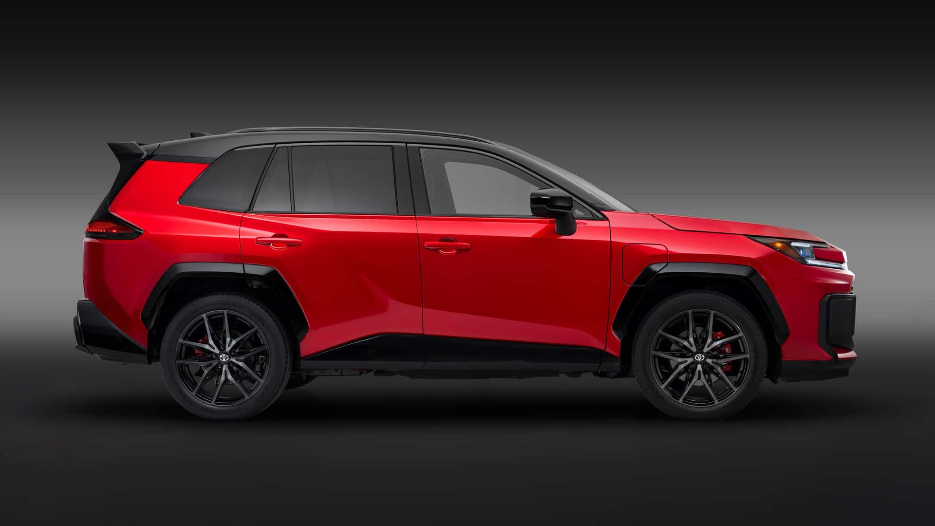 تویوتا RAV4 پلاگین هیبرید ۲۰۲۶ با برد فوق‌العاده معرفی شد