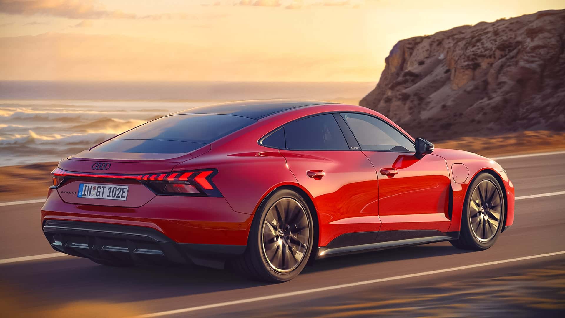 آئودی E-Tron GT روانه بازار شد؛ قدرت بالا، شارژ سریع، قیمت اقتصادی‌تر